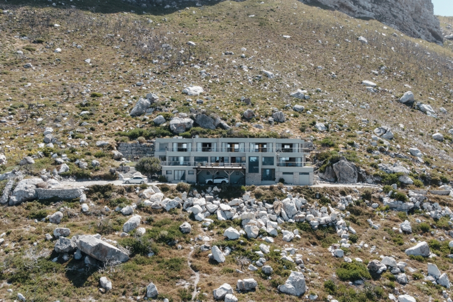 8 Bedroom Property for Sale in Pringle Bay Western Cape